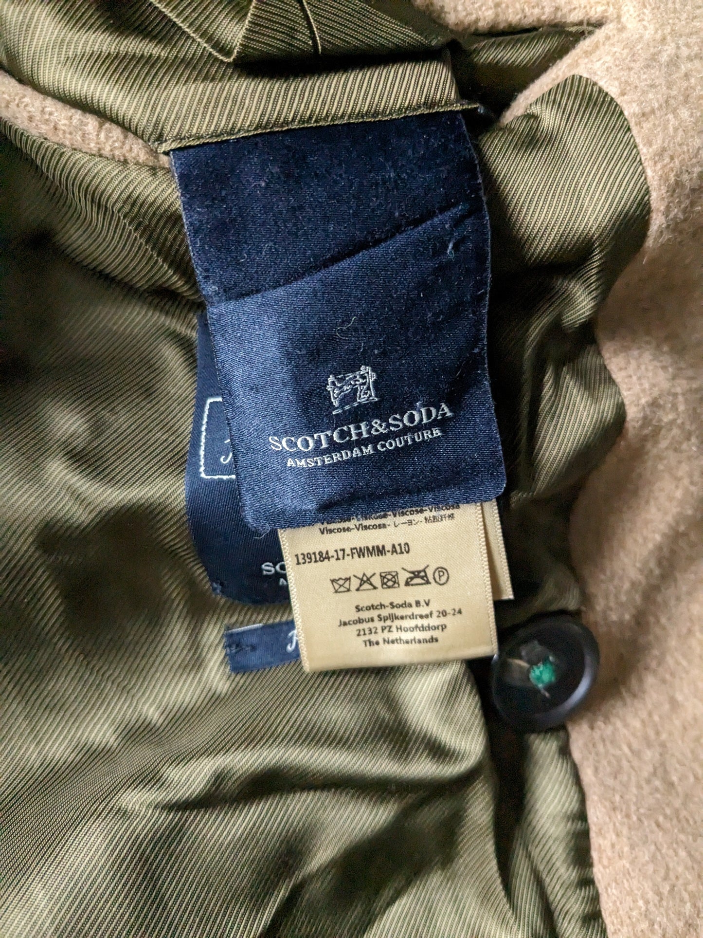 Zweireihige Jacke/Mantel aus Wolle von Scotch & Soda. Hellbraun / Kamelfarben. Größe XL.