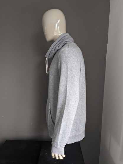 EDC-Pullover mit sportlichem Rollkragen. Grau gemischt. Größe L.