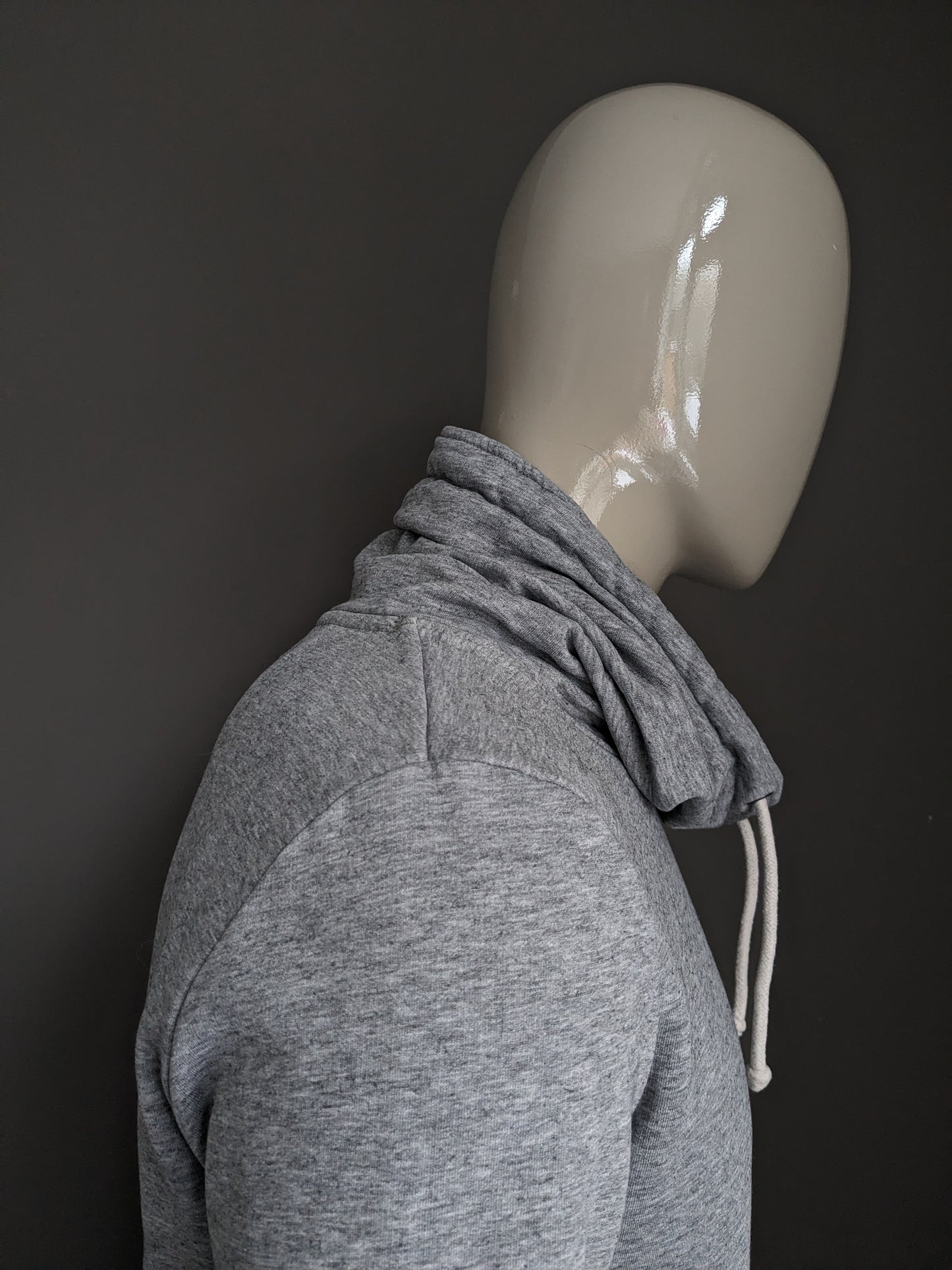 EDC sweater with sporty turtleneck. Gray mixed. Size L.