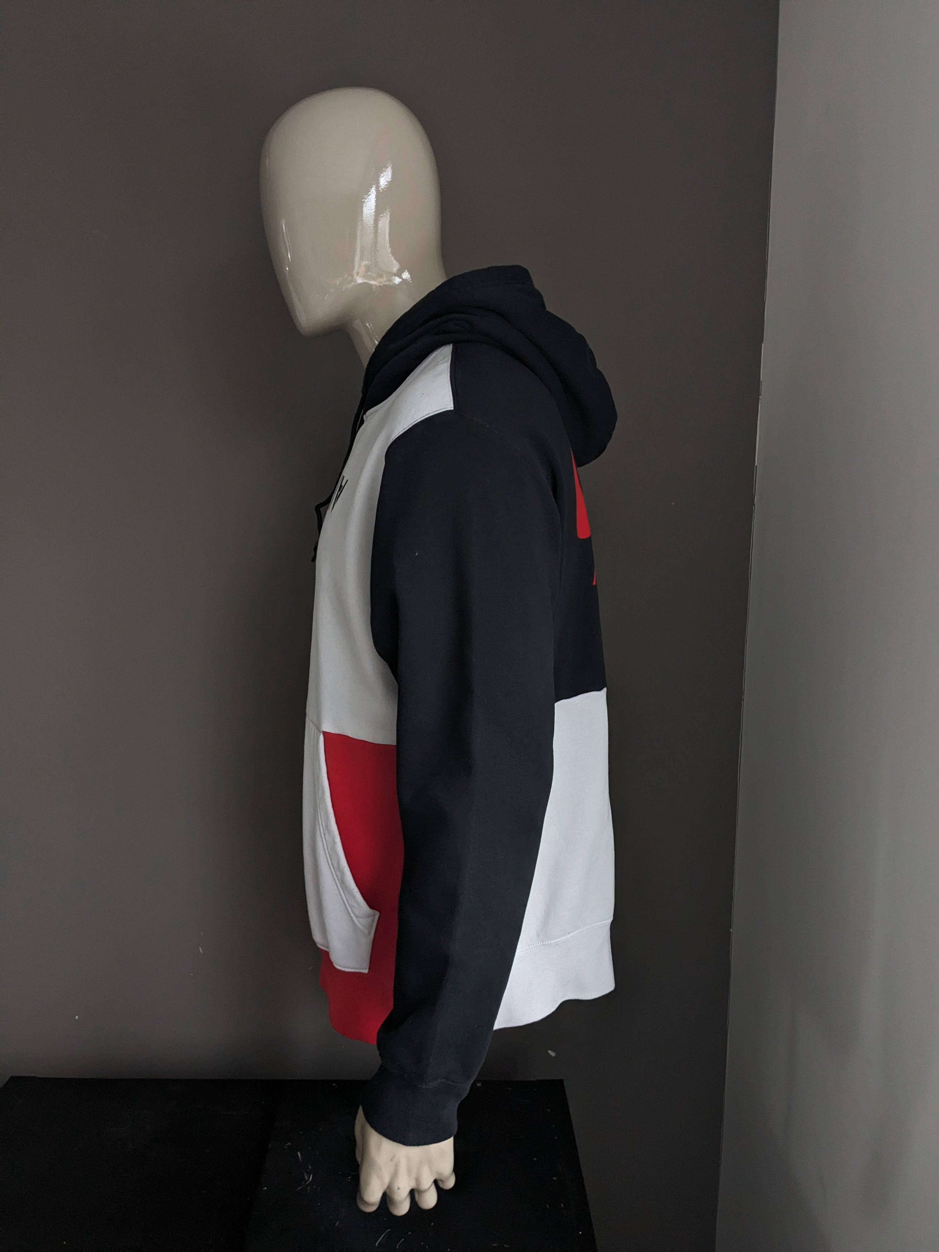 Nike air jordan hoodie black and red hotsell