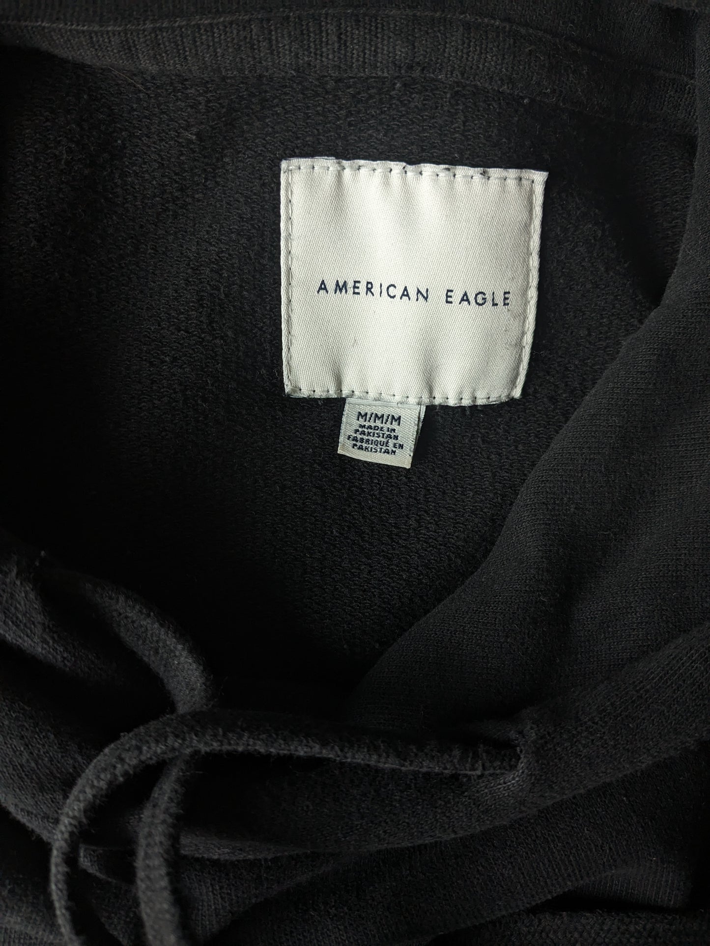American Eagle Hoodie. Black with print. Size M.