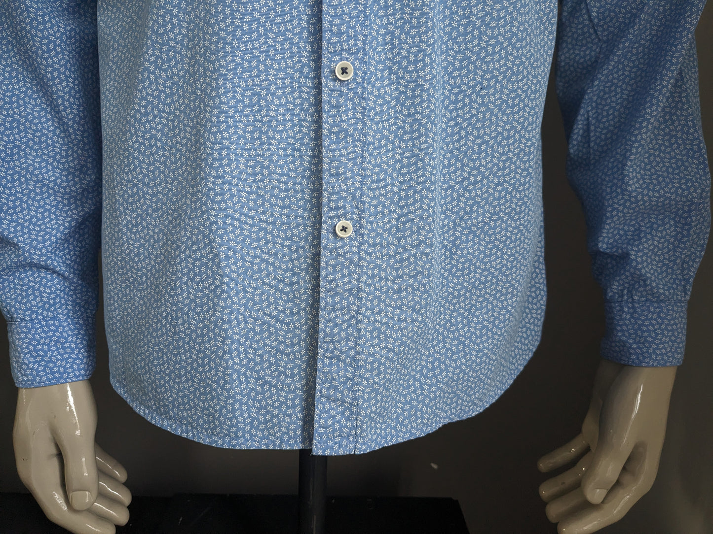 Camisa Zara Hombre. Estampado azul blanco. Talla M. Corte entallado.