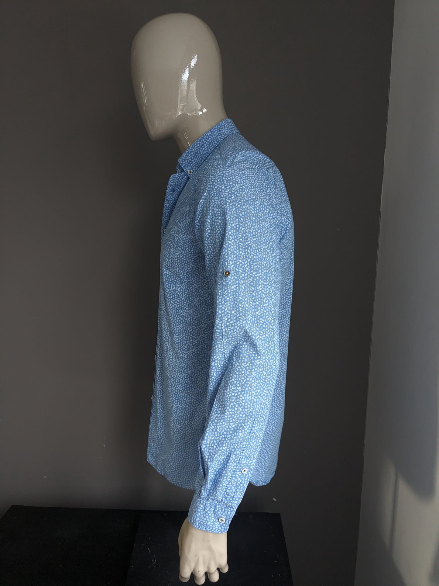 Camisa Zara Hombre. Estampado azul blanco. Talla M. Corte entallado.