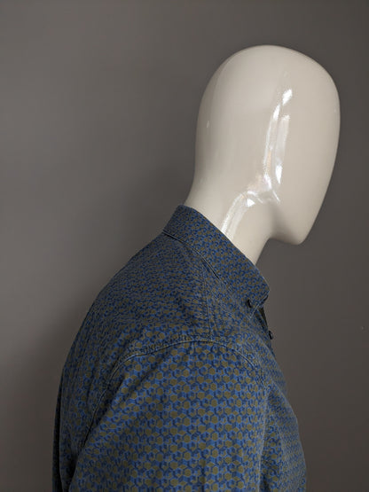 Camiseta PME Leyenda. Estampado azul verde. Talla L.