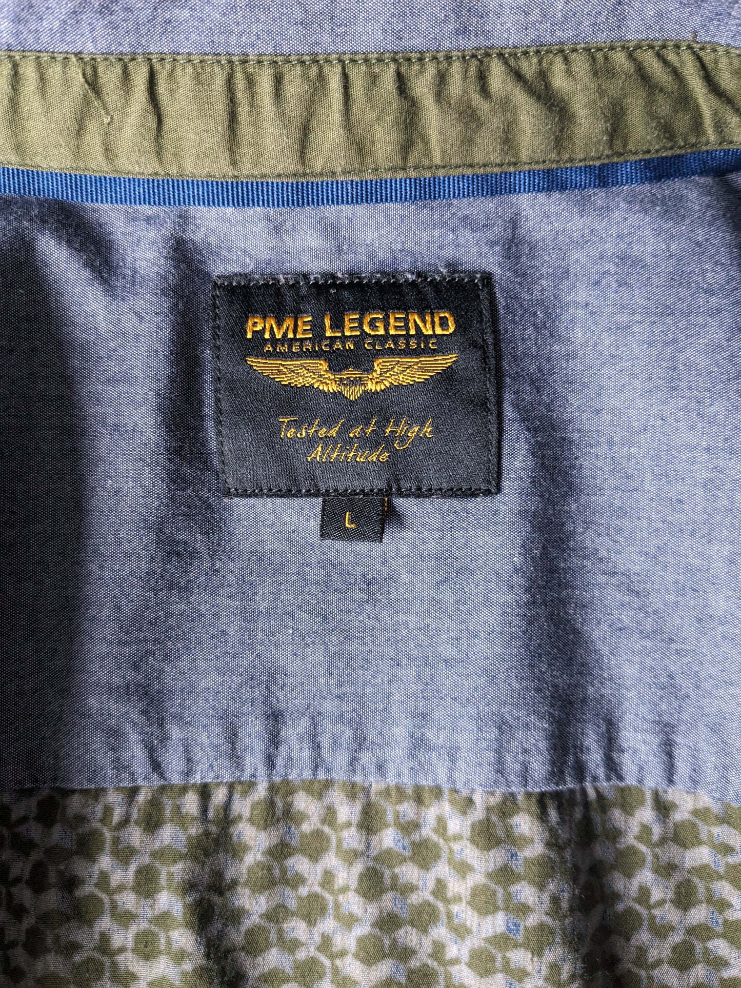 Camiseta PME Leyenda. Estampado azul verde. Talla L.