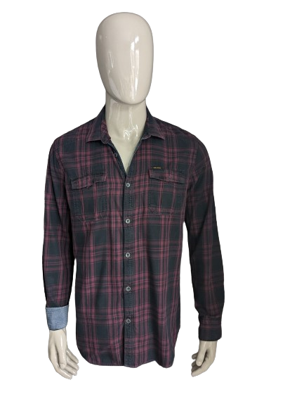 Camiseta PME Leyenda. Cuadros Burdeos Negro. Talla XL.