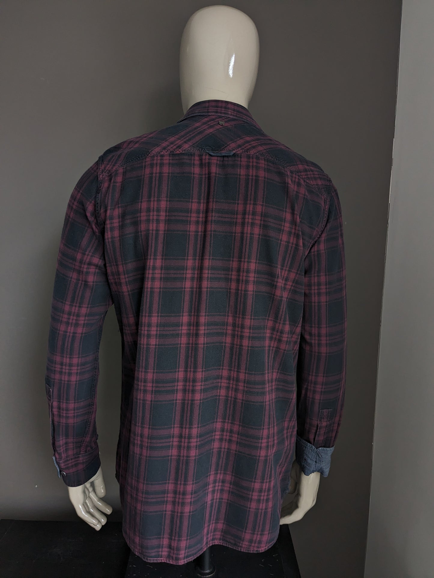 Camiseta PME Leyenda. Cuadros Burdeos Negro. Talla XL.