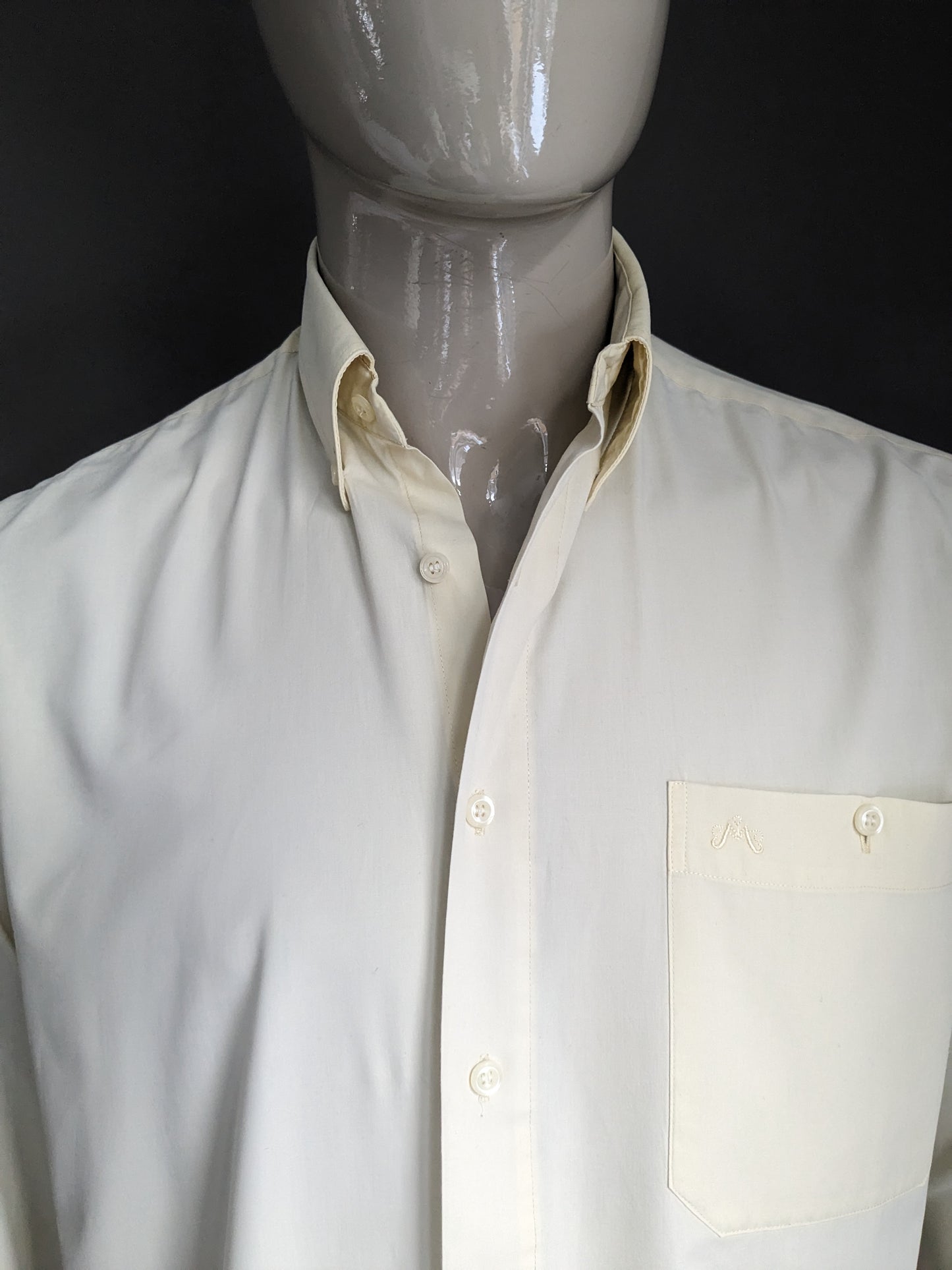 Vintage 70's Marcello overhemd met puntkraag. Licht Geel gekleurd. Maat XL.