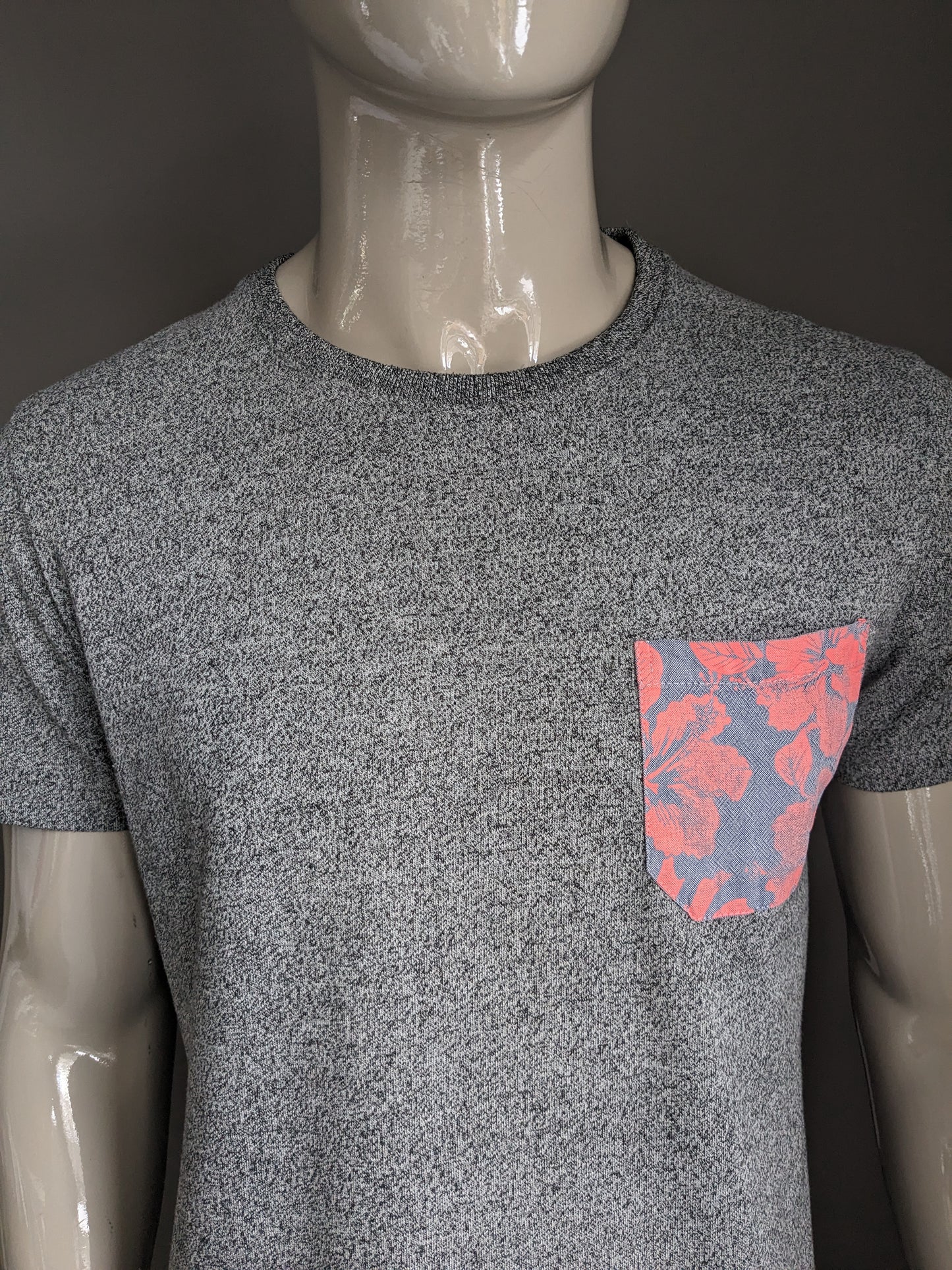 Superdry shirt. Zwart Grijs gemêleerd. Maat XL.