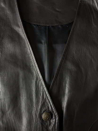 Mid-length double-sided leather waistcoat with beautiful buttons. Dark brown. Size L.
