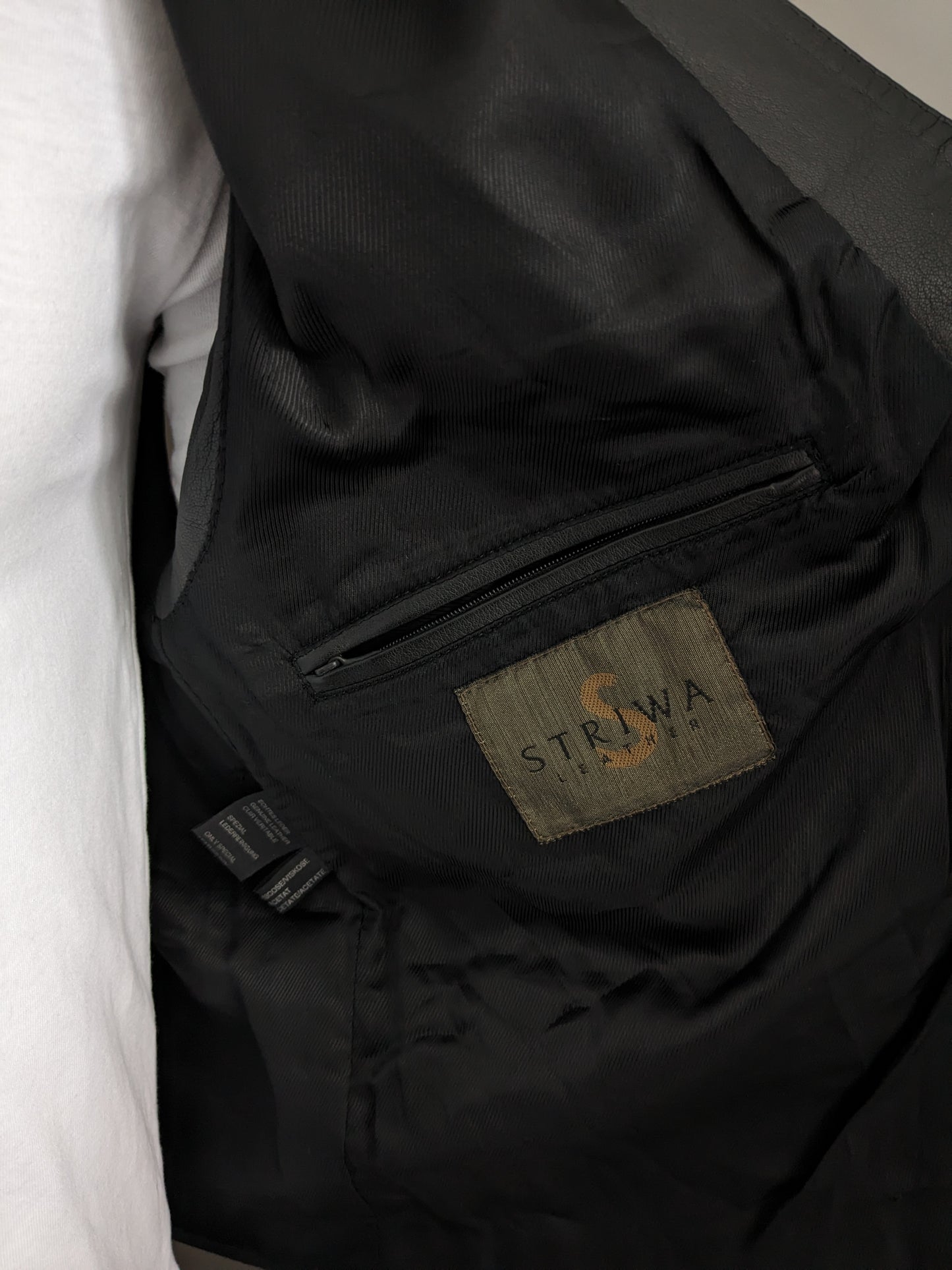 Dubbelzijdig Striwa leren gilet met 2 binnenzakken. Zwart. Maat L. #319
