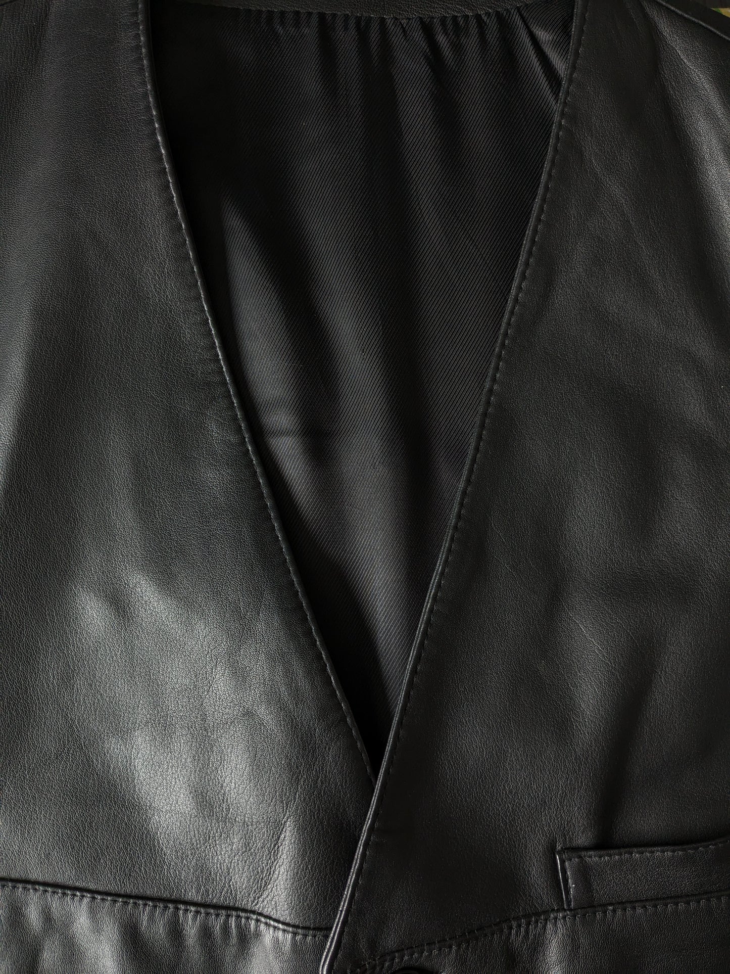 Chaleco de cuero Striwa de doble lado con 2 bolsillos internos. Negro. Tamaño L. #319