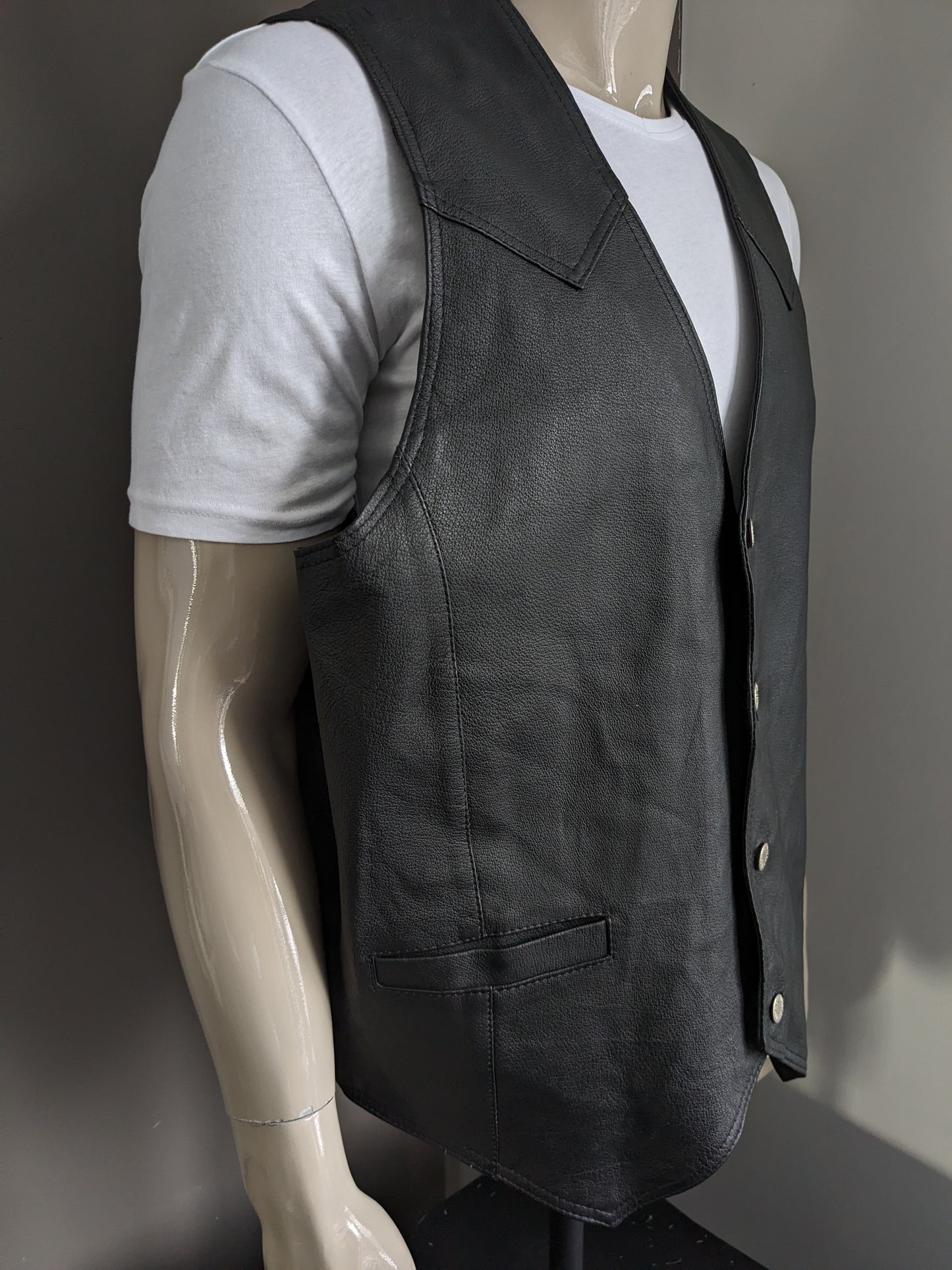 Double -sided John F. Gee Pigs Leather waistcoat with 2 inner pockets. Size XXXL / 3XL