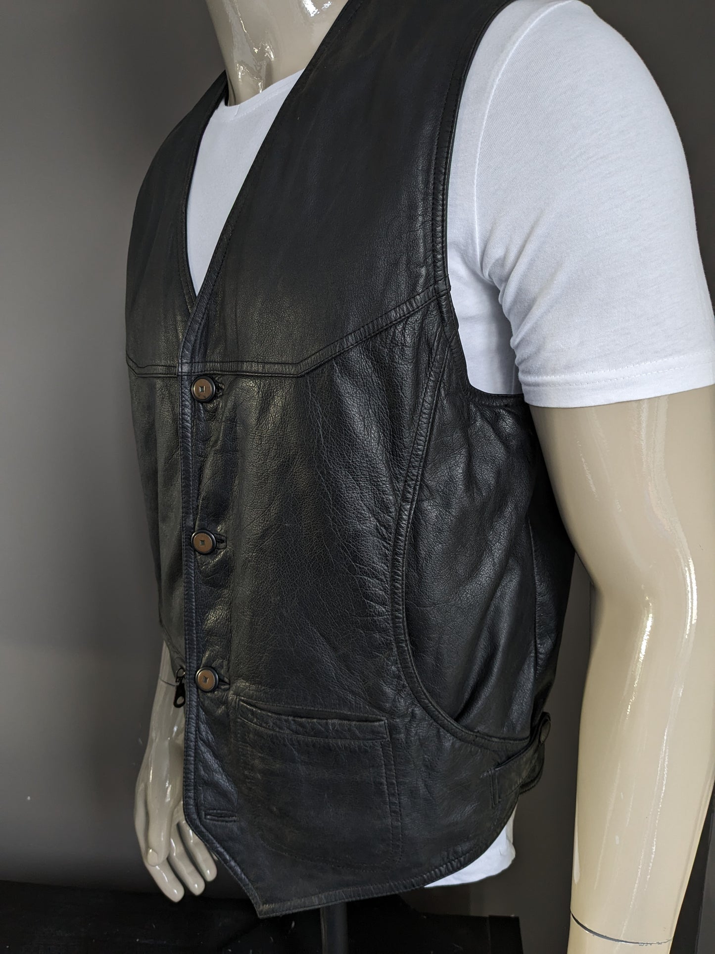 B Choix: gilet en cuir à double faces vintage avec 3 poches intérieures. Noir. Taille L. Mist 1 Knoop.