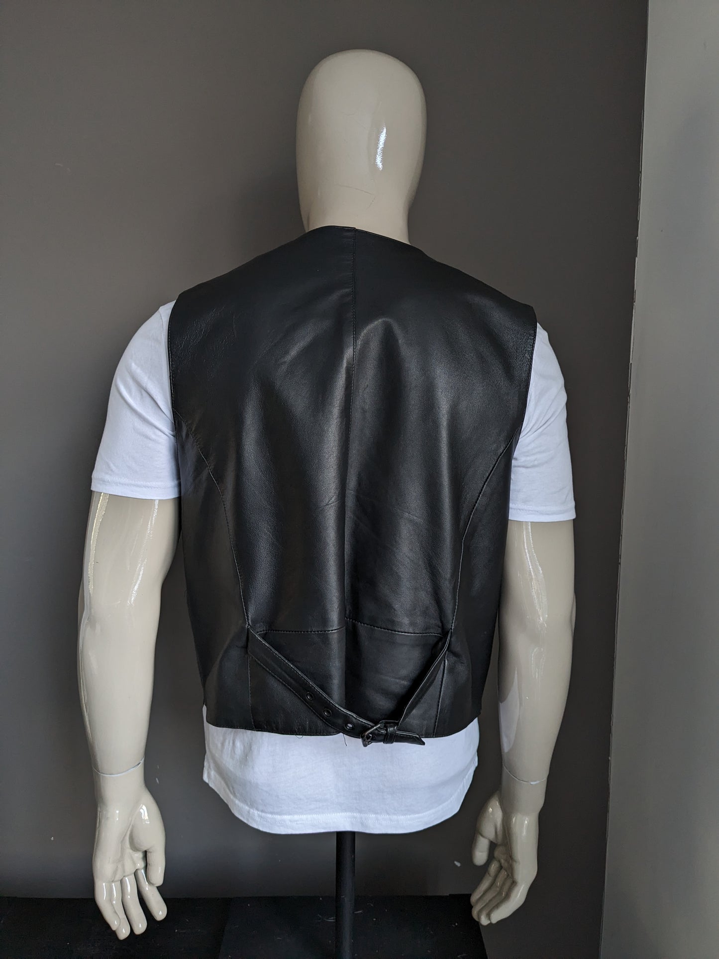 Double -sided leather waistcoat. Black. Size L. #322