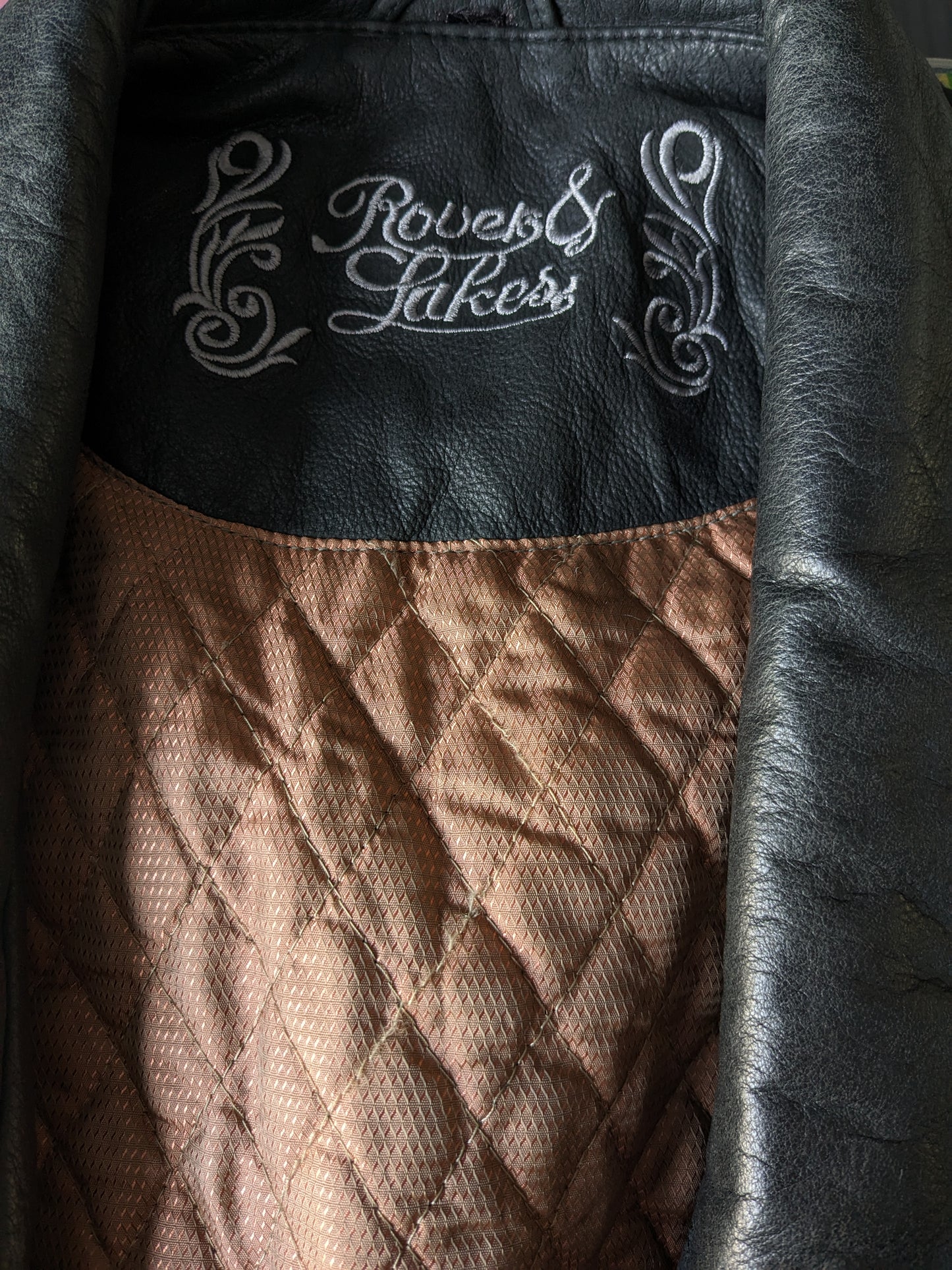 Vintage anni '80 - Rover & Lakes degli anni '90 imparano il corpo più caldo / gilet. Un sacco di borse, 2 tasche interne e foderato leggero. Marrone nero. Taglia XL.