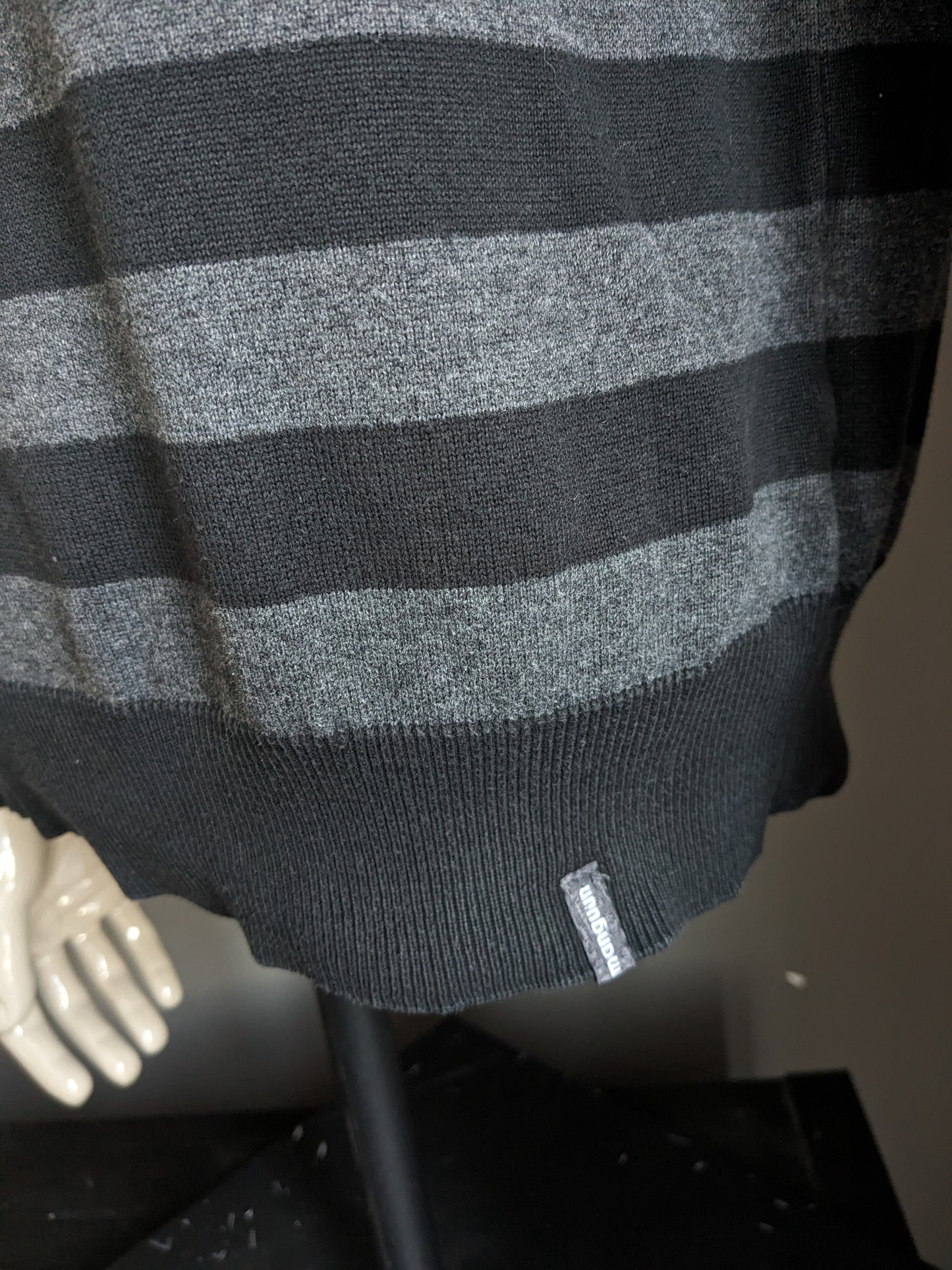 Manguun casual sweater with elbow patches. Black gray striped. Size XL.
