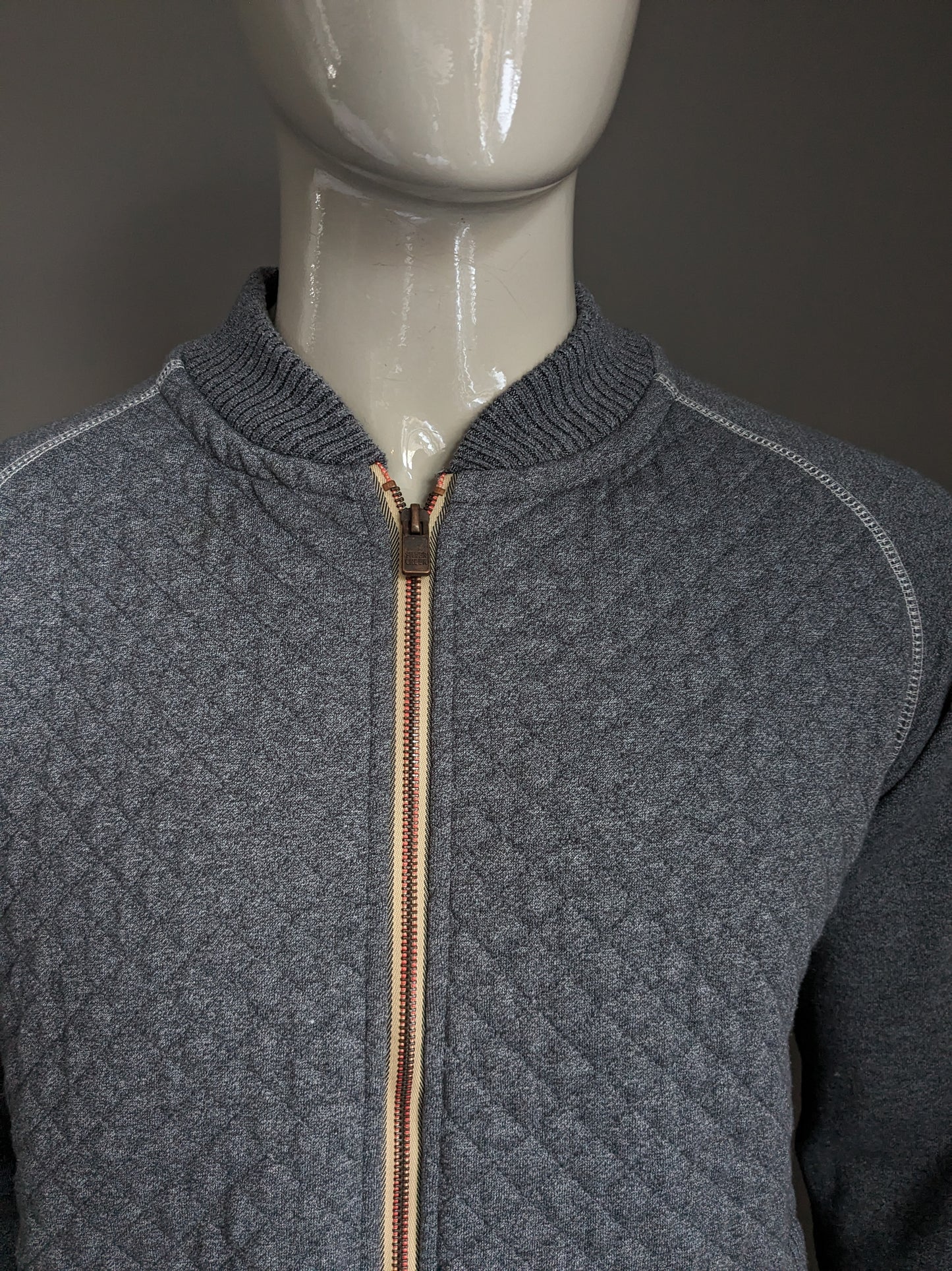 Cardigan Silvercreek avec motif tactile. Gris. Taille XL.