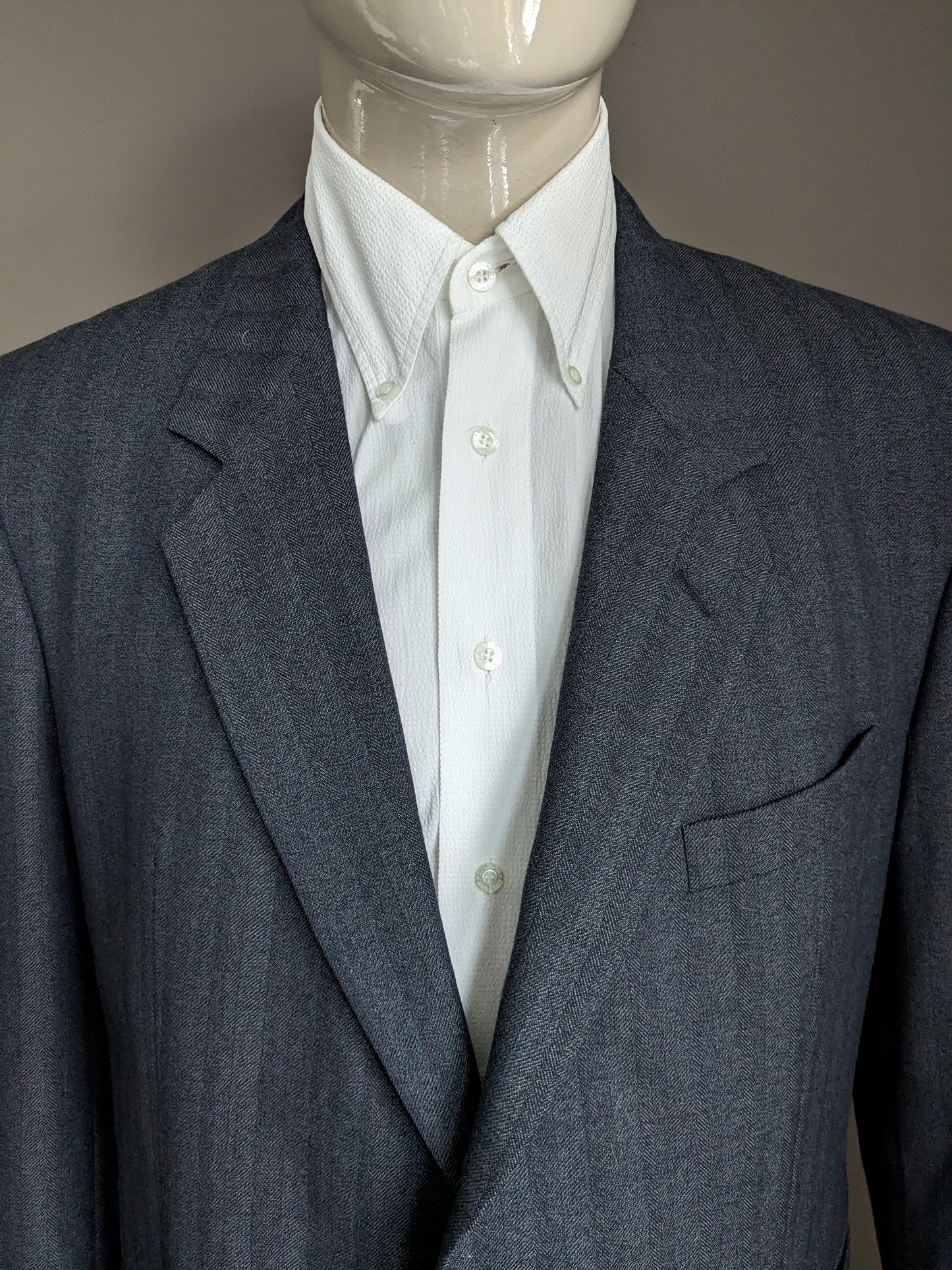 Varteks woolen jacket. Gray black herringbone motif. Size 56 / XL. 45% wool.