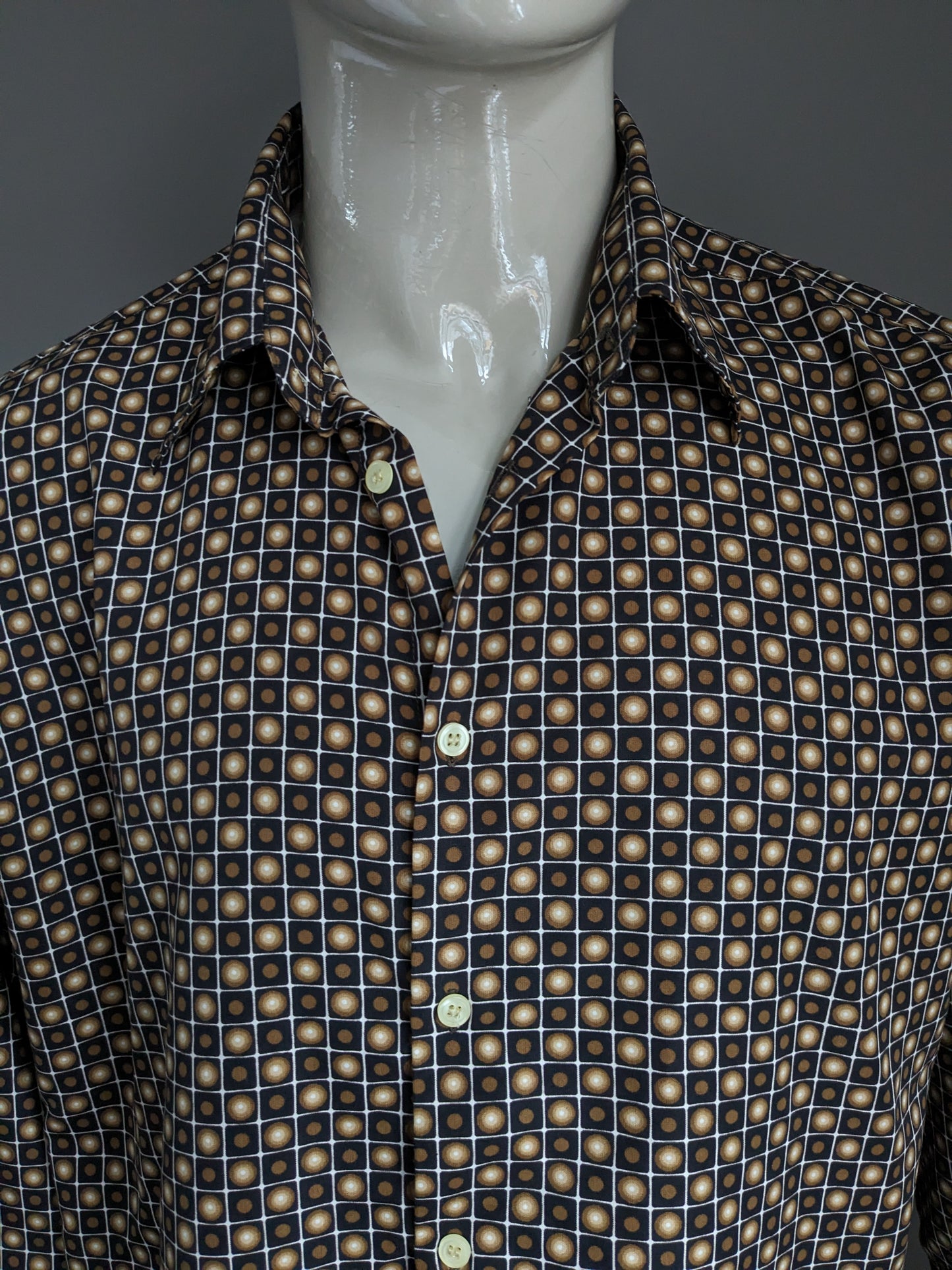 WE Men shirt. Brown Black 70's print. Size XXL / 2XL.