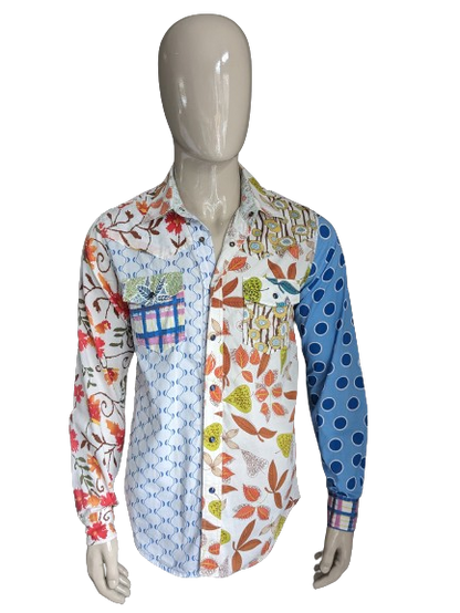 Chemise Desigual avec boutons pression. Imprimé Bleu Marron Rouge Vert. Taille M.