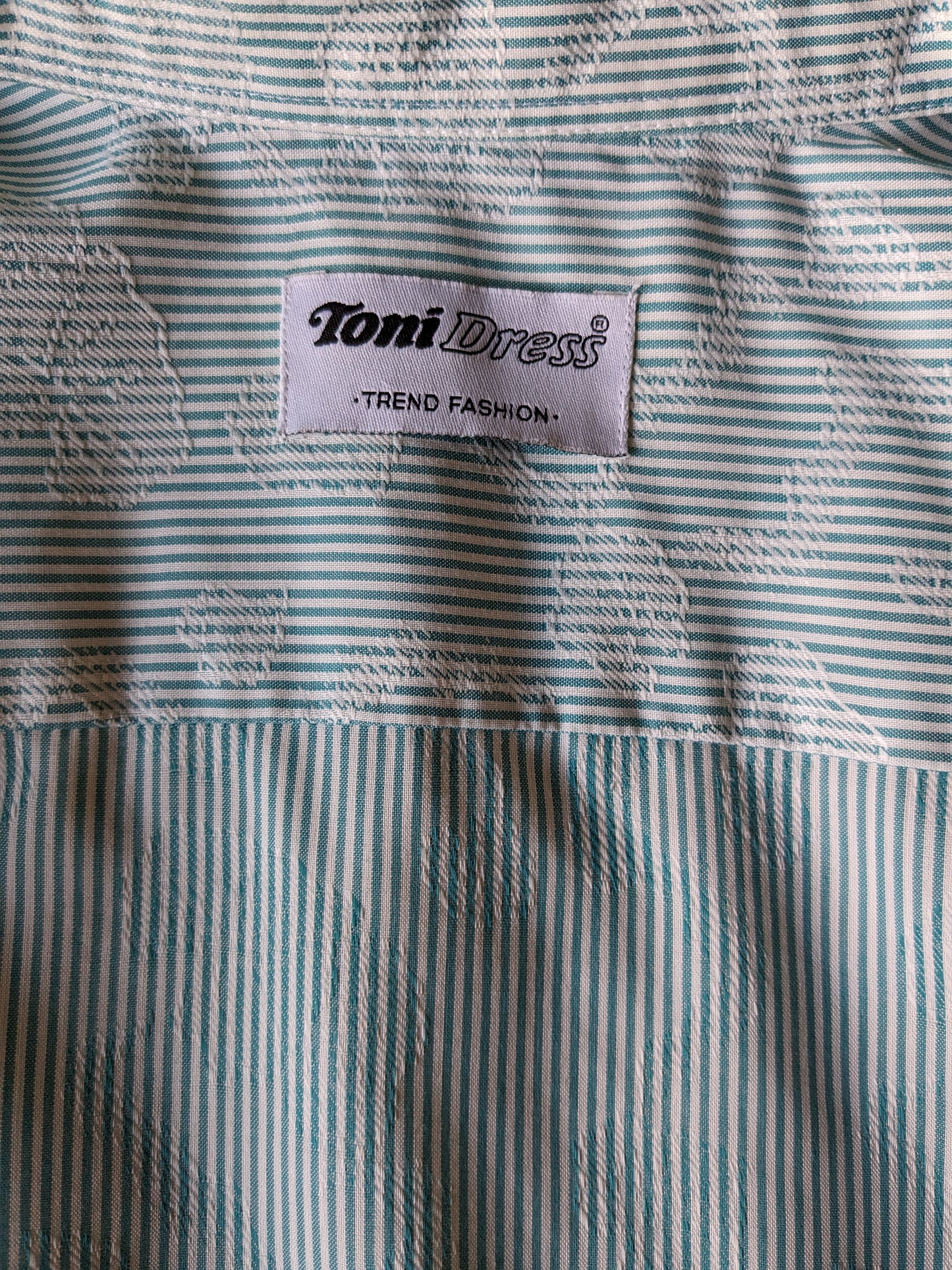 Vintage Toni -Hemd. Grün weiß gestreift mit weißem Blattmotiv. Größe M.