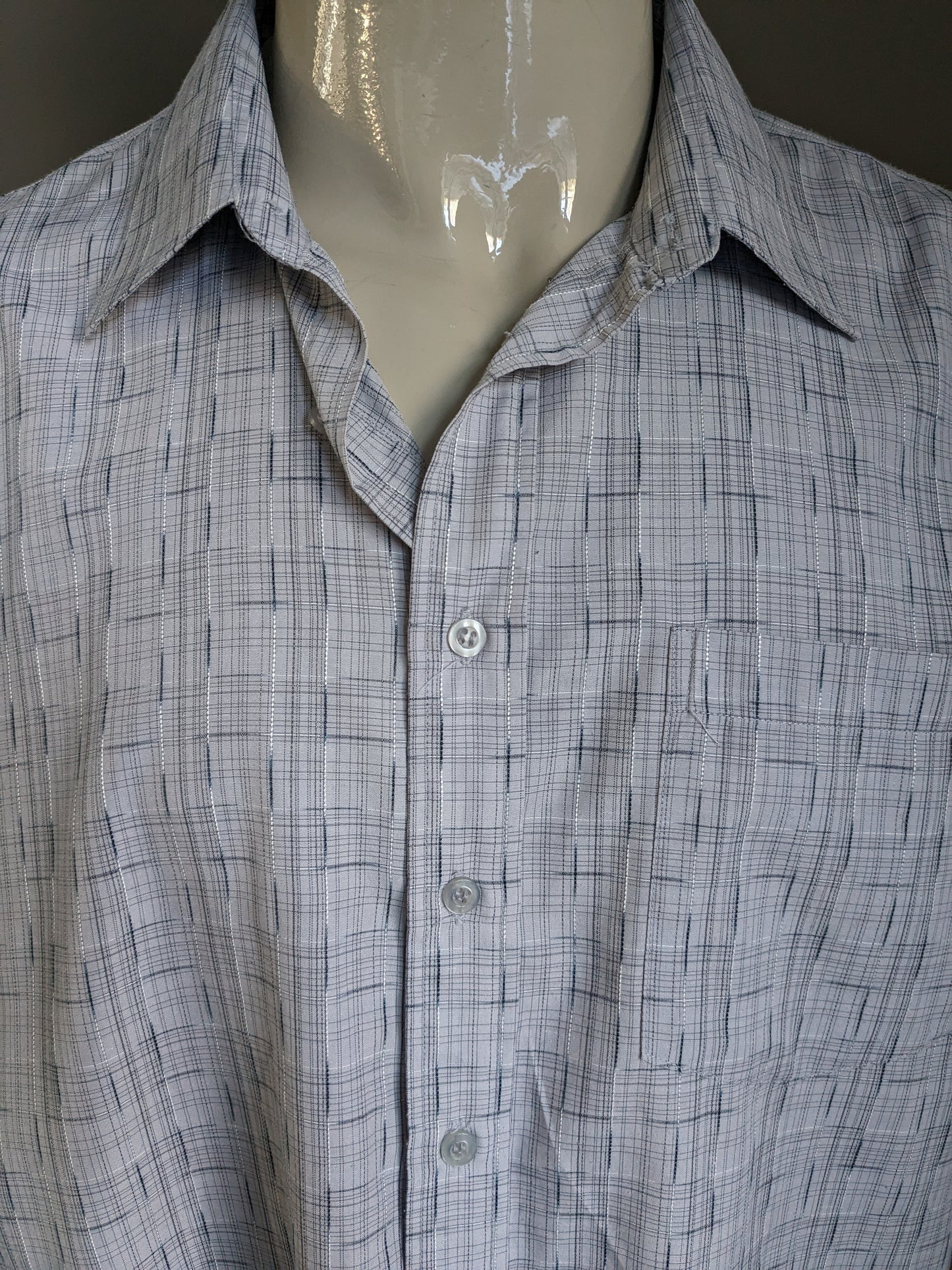 HuiMan shirt. Gray motif. Size 45/46 >> 2XL / XXL.