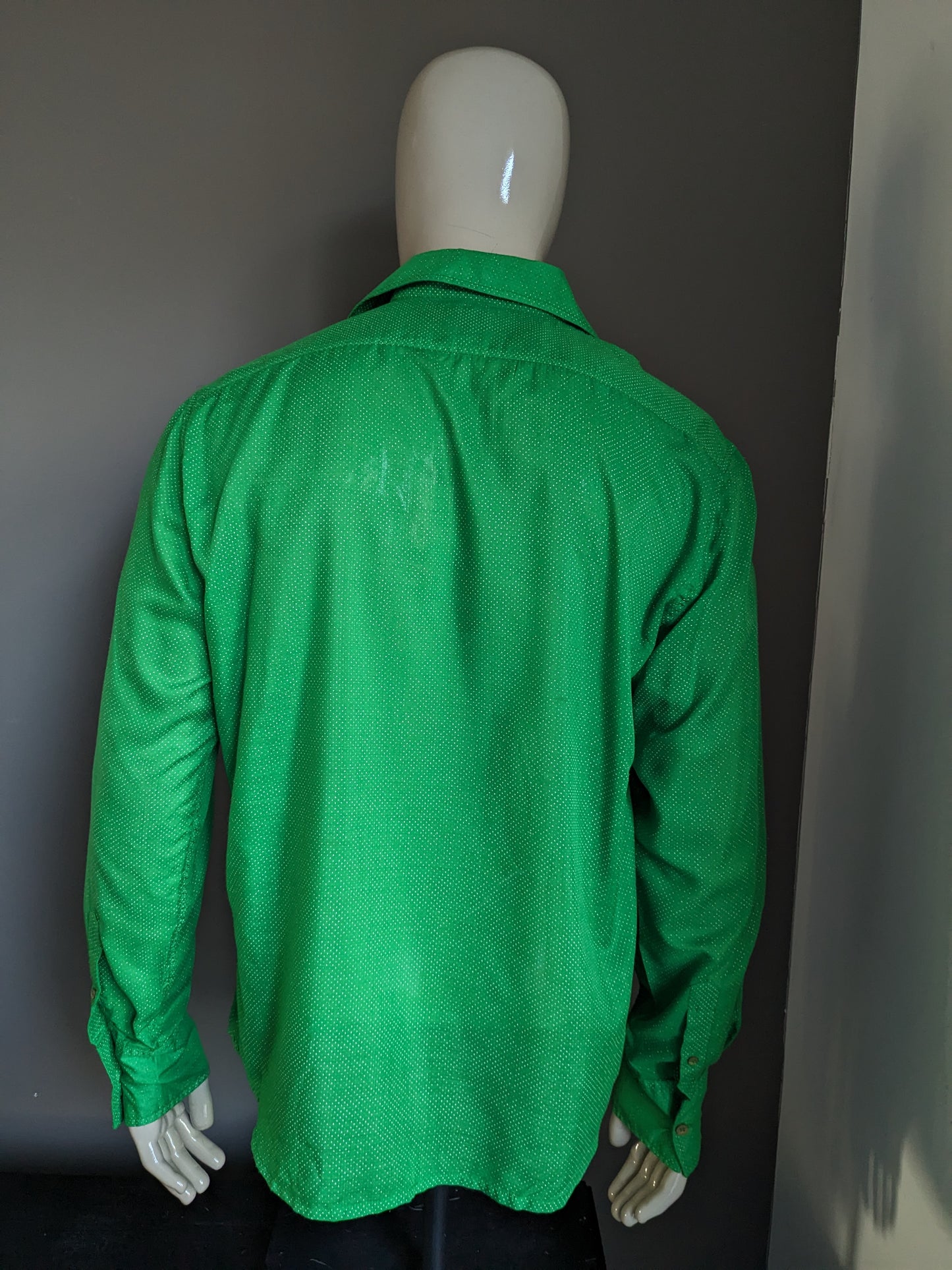 Desigual shirt. Green and white dotted with print. Size XL.