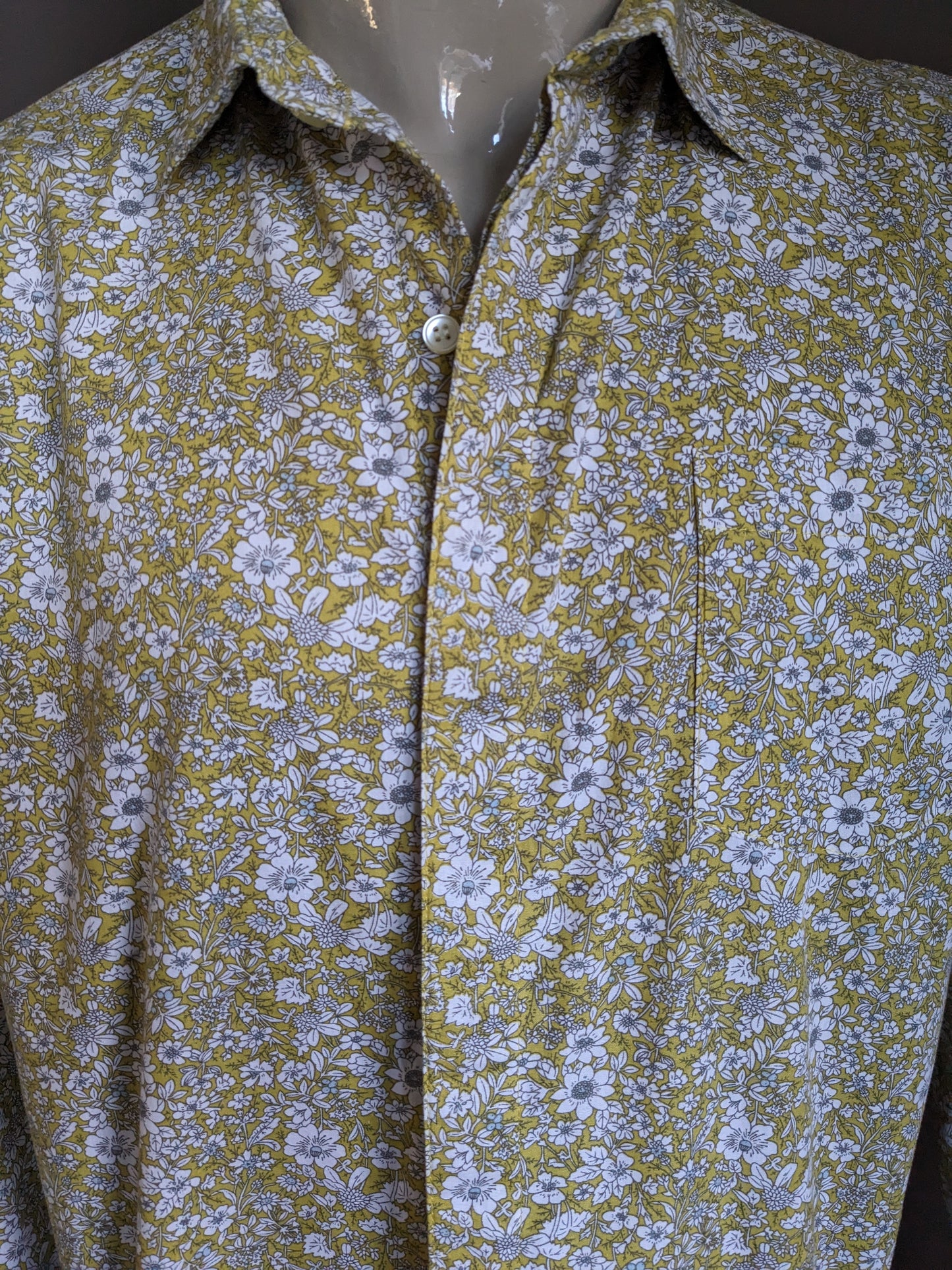 Merkloos print overhemd. Groen Wit Grijze bloemen print. Maat XL.