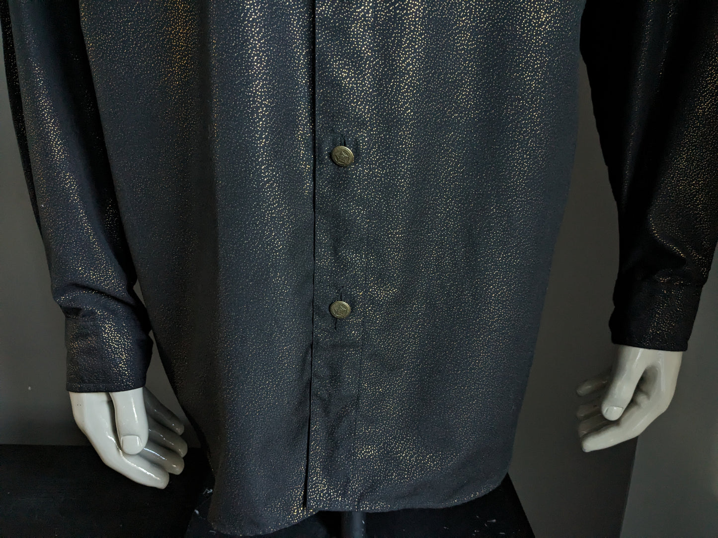 Chemise Shirt.com. Pointillés de couleur or noir. Beaux boutons. Taille XL/XXL-2XL.