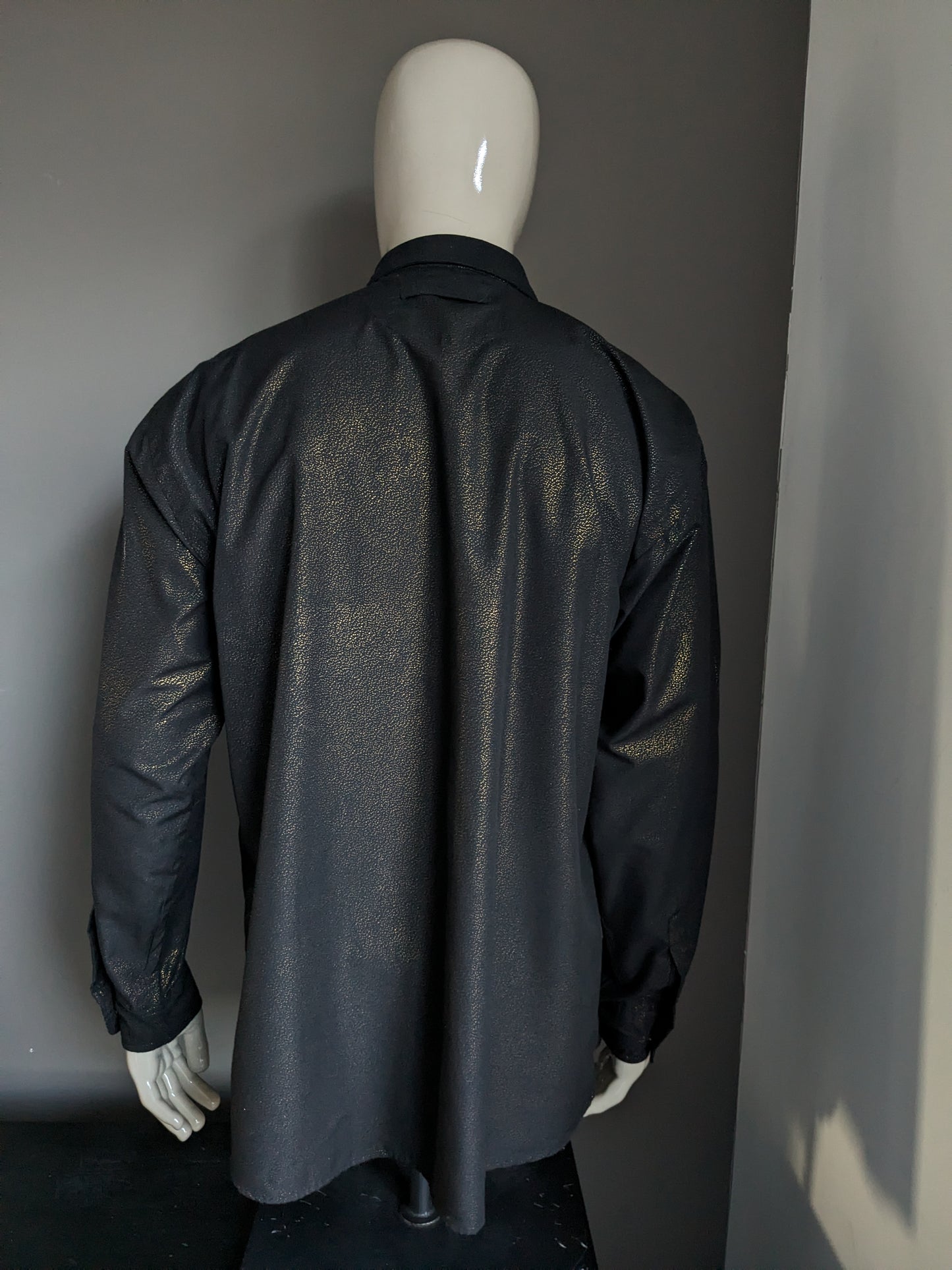 Chemise Shirt.com. Pointillés de couleur or noir. Beaux boutons. Taille XL/XXL-2XL.