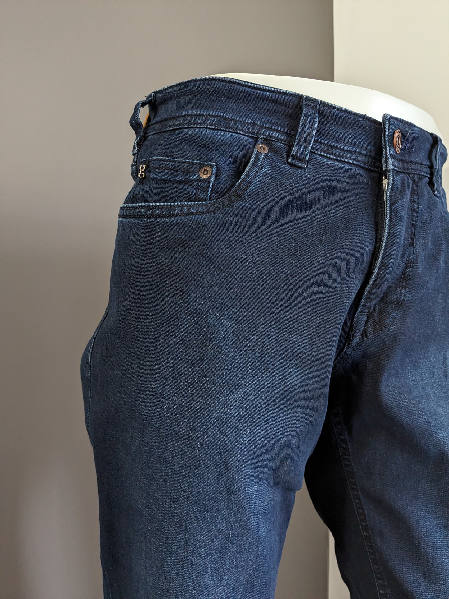 Gardeur jeans. Donkerblauw. Maat W34 - L34. Slim fit, low rise stretch.