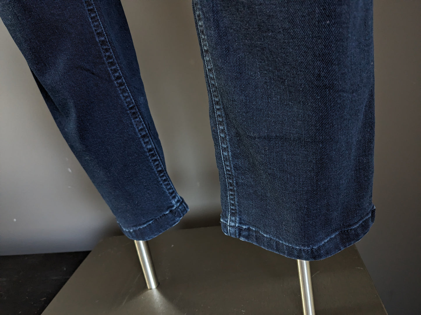 Gardeur jeans. Donkerblauw. Maat W34 - L34. Slim fit, low rise stretch.
