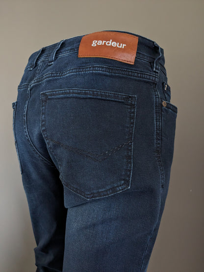 Gardeur jeans. Donkerblauw. Maat W34 - L34. Slim fit, low rise stretch.