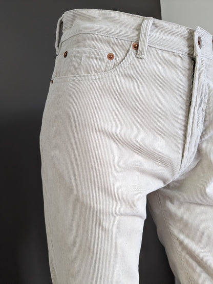 Pantalón canalé. Beige. Tamaño W30 - L32. Ajuste delgado.