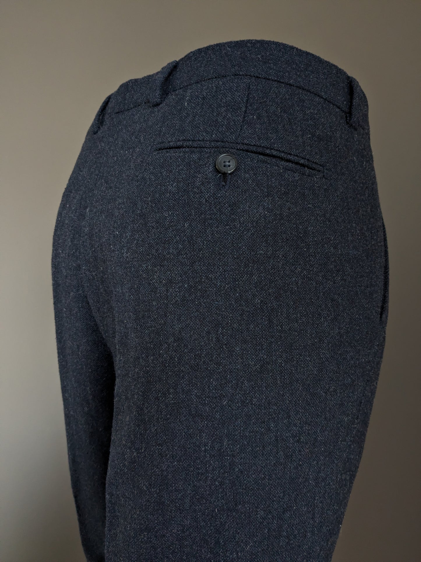 Tailor & Wright wool trousers. Dark blue mixed. Size 52 / L. 43% Wool.