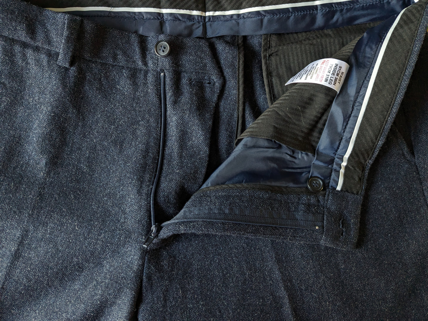 Tailor & Wright wool trousers. Dark blue mixed. Size 52 / L. 43% Wool.