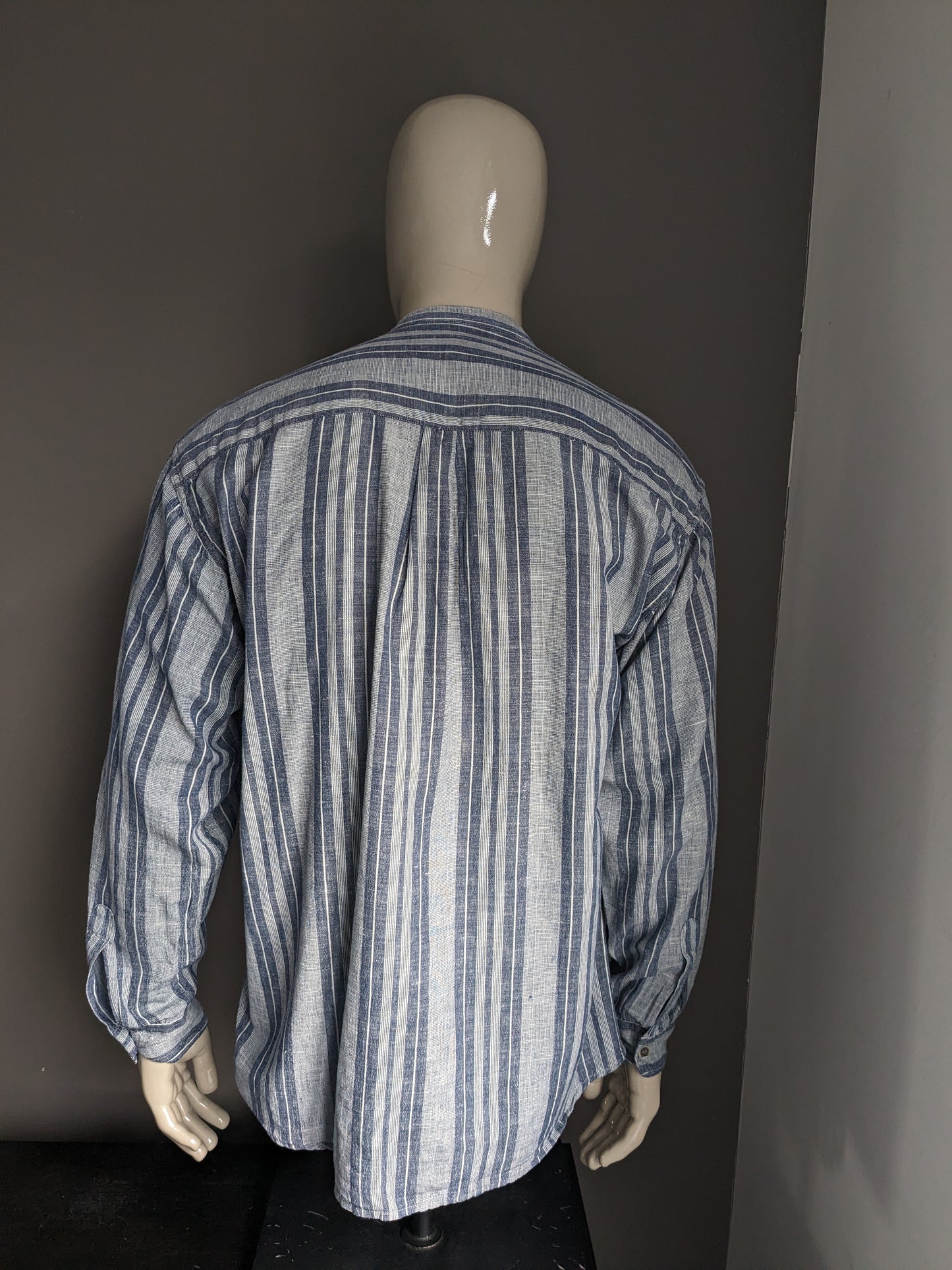Vintage Casa Blanca shirt upright / farmers / mao collar. Blue gray striped. Size XL.