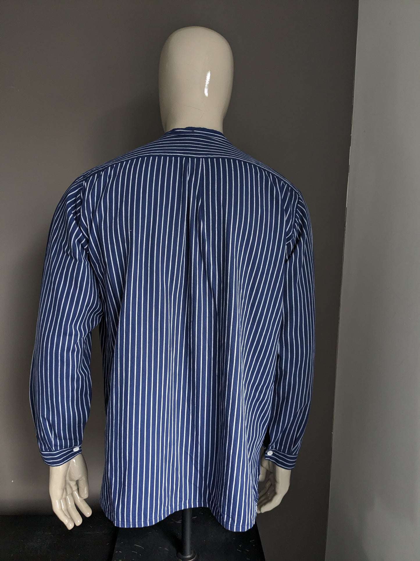 Vintage Modas Polo Sweater / Shirt. Standing / Farmers / Mao Collar. Blue white striped. Size XL.