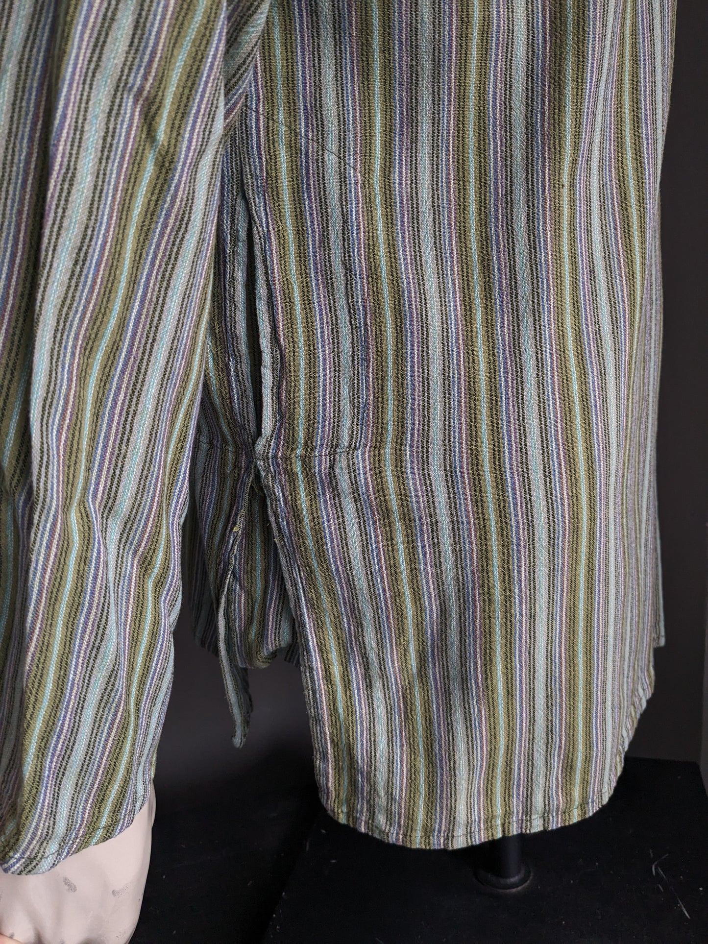Vintage polo trui / overhemd met opstaande / farmers / Mao kraag. Groen paars bruin blauw gestreept met zak. Maat XL.