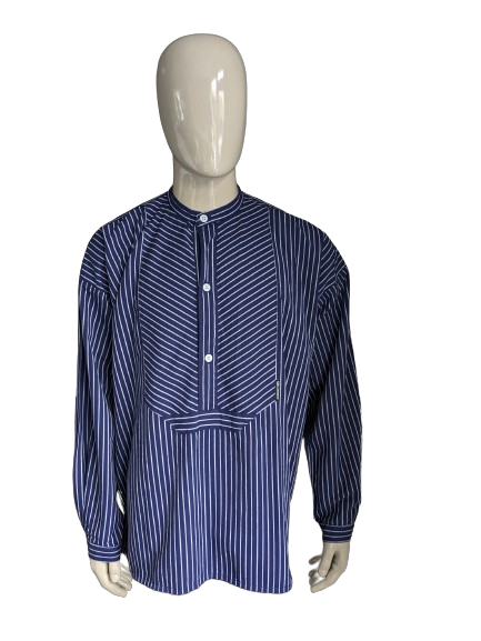 Vintage Duster Polo Pullover / Hemd mit erhöhtem / Bauern / Mao -Kragen. Blau weiß gestreift. Größe xxl / 2xl