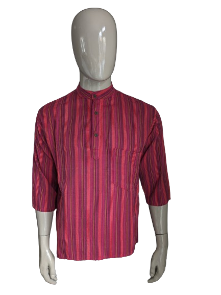 Vintage Macha polo trui / overhemd met opstaande / farmers / Mao kraag. Rood geel paars. 3/4 mouw met zak. Maat S / M.