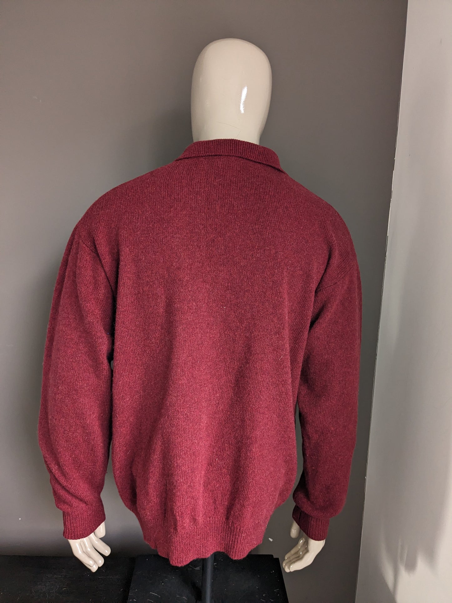 Vintage from Vaan Shetland wool polo sweater. Bordeaux Argyle motif. Size XL.