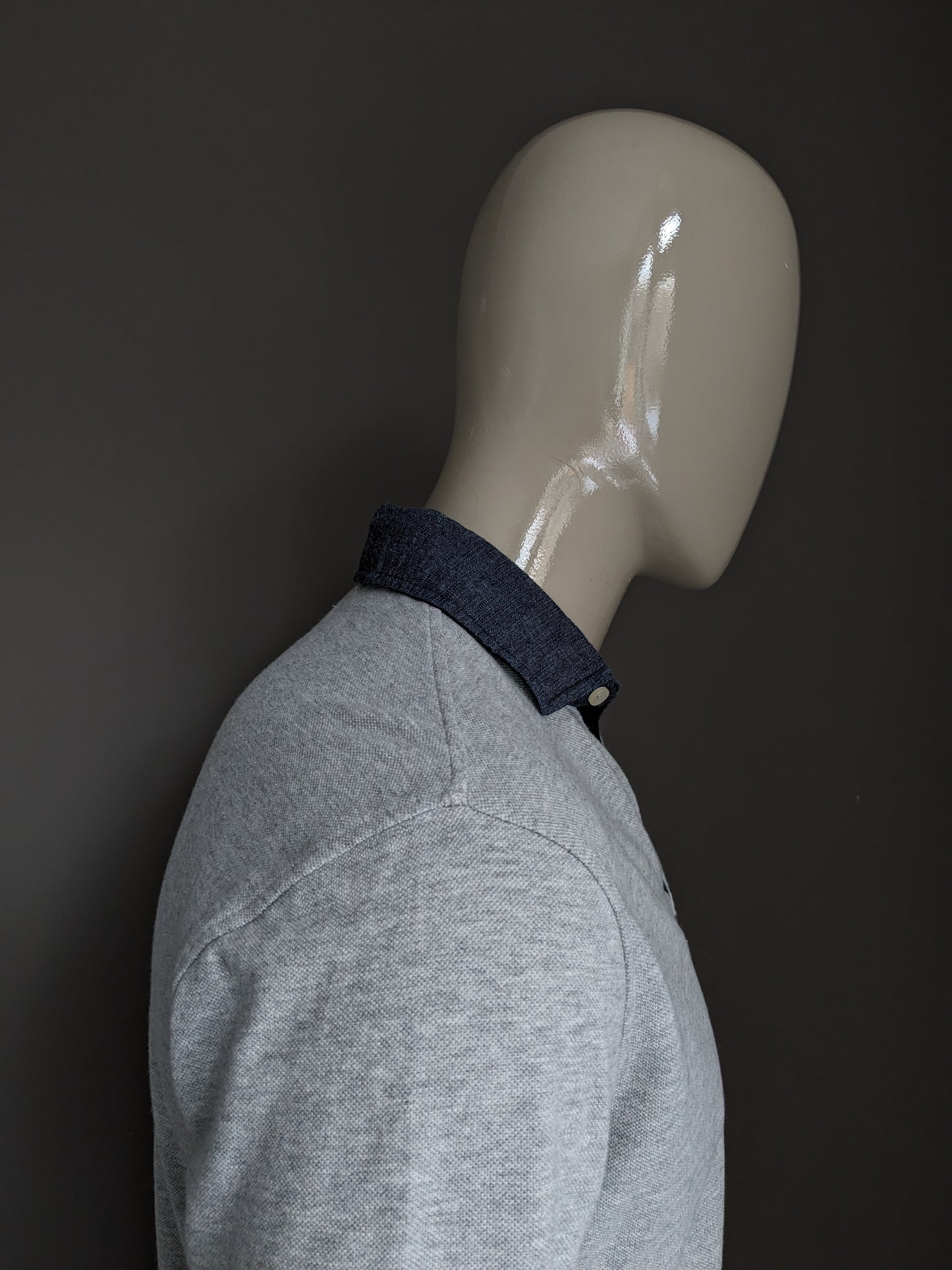 Pull polo militaire Marina. Gris mélangé. Taille L.