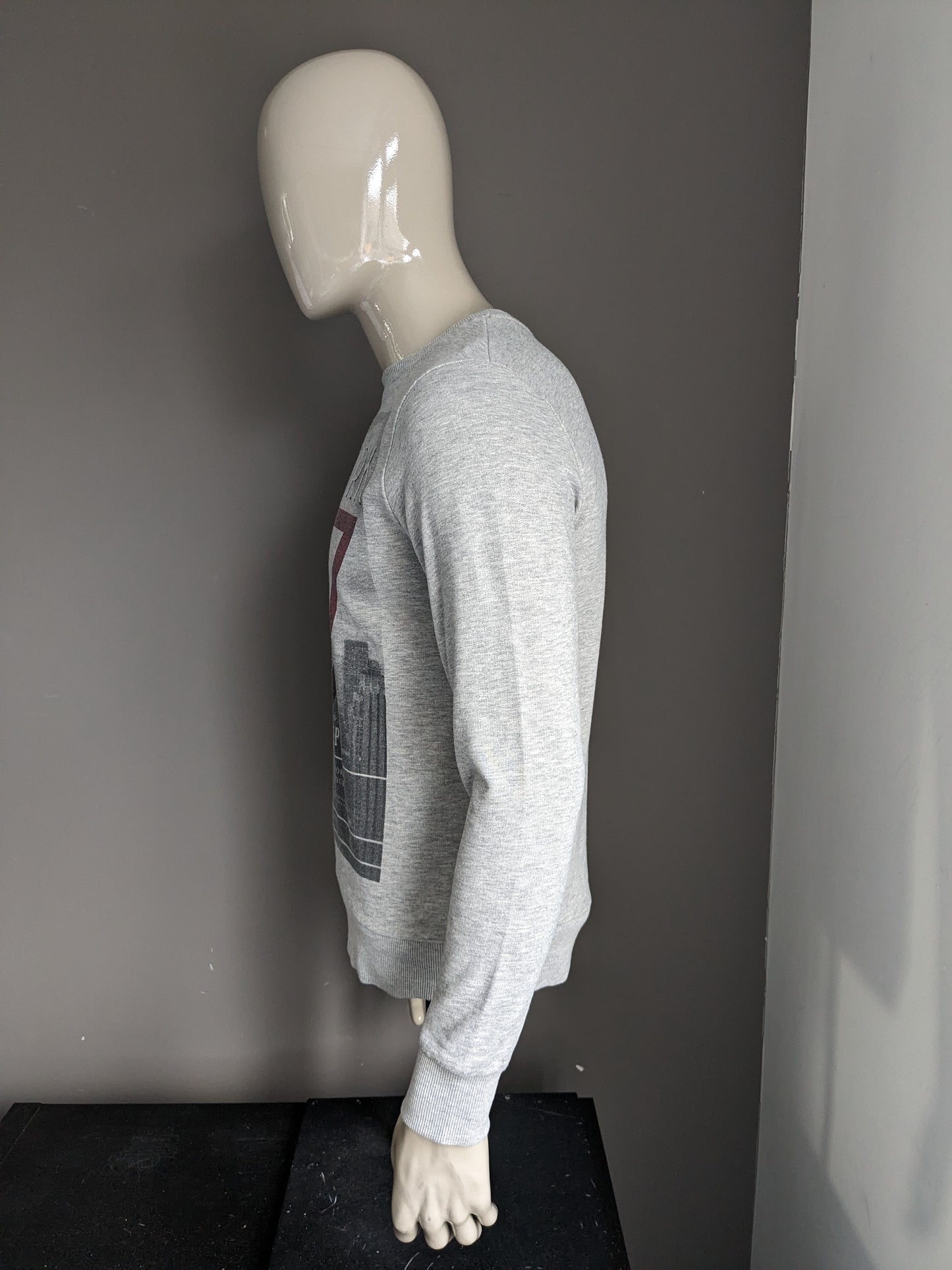 Burton London Menswear Casual sweater. Gray mixed. Size M.