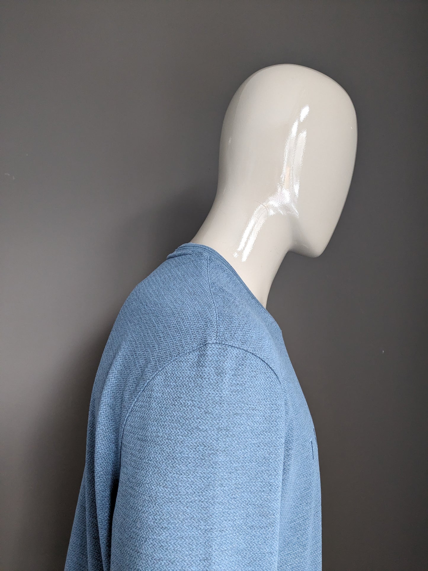 Pull décontracté Ted Baker. Motif chevrons bleus. Taille XL.
