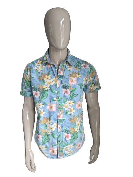 Petrol Hawaii shirt short sleeve. Blue Green Yellow Pink floral print. Size L.