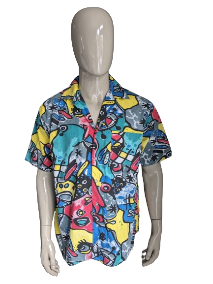 Vintage Blue Bay 80's shirt short sleeve. Colored print. Size XL.