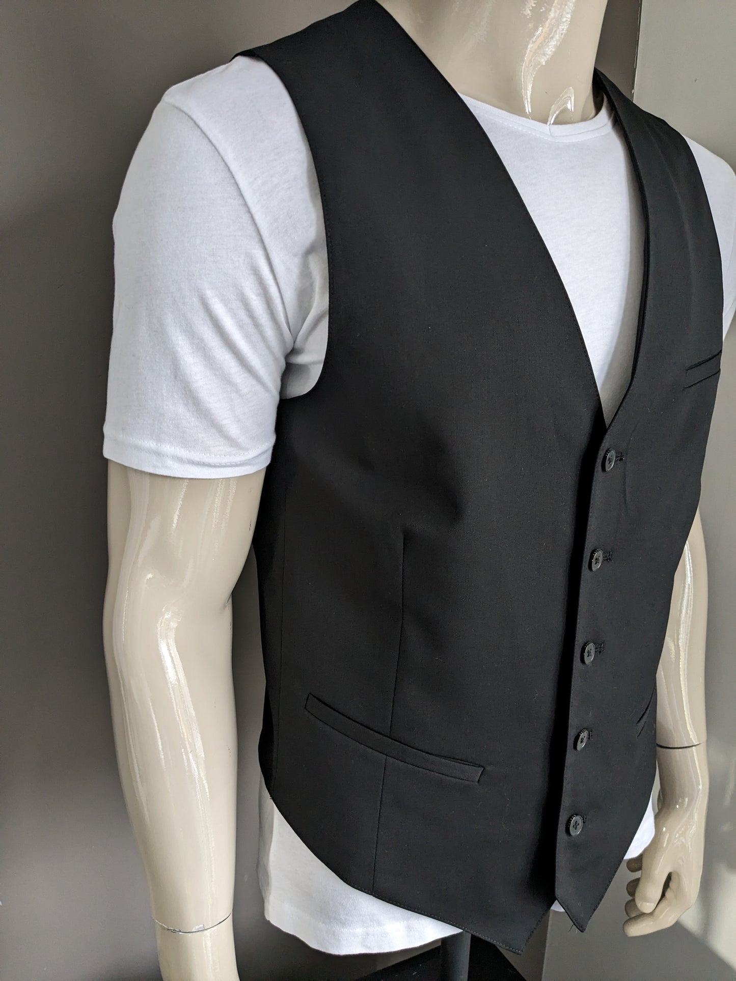 Greiff woolen waistcoat. Black colored. Size 50 / M. 1 Inner pocket. #336.