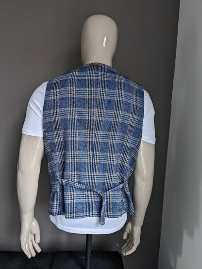 Fish named Fred gilet. Blauw Wit Bruin geruit. Maat 56 / XL.